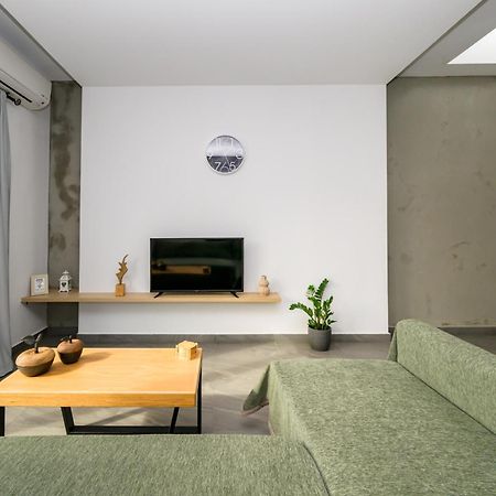 Modern Spacious Apartment キサモス エクステリア 写真